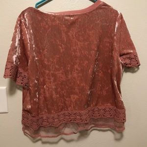 Velvet pink crop top.